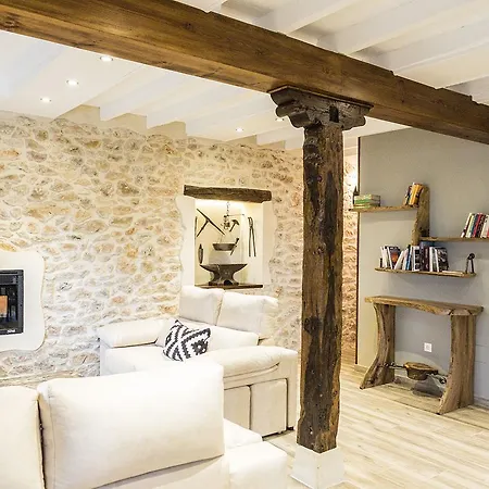 Rural El Yunque Santibanez de la Pena